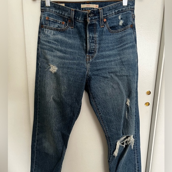 Levies Wedgie Fit Jeans Size 26 - Picture 3 of 7